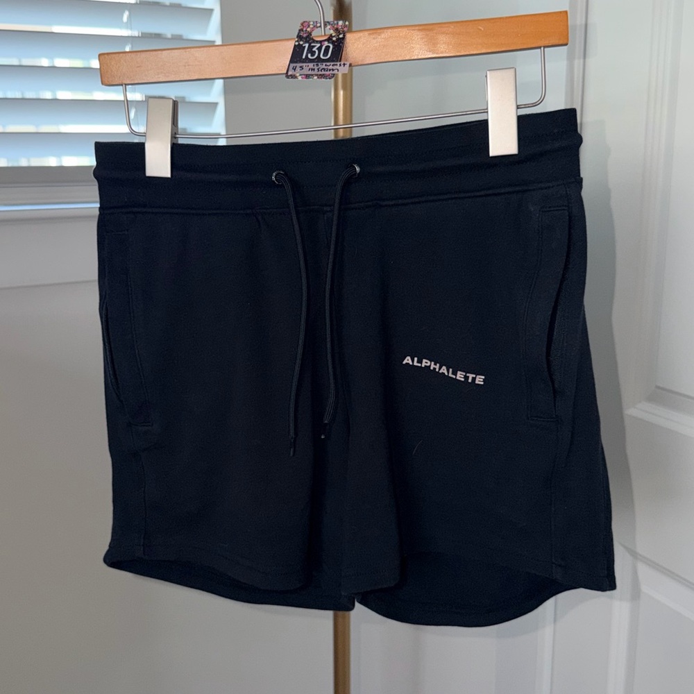 130. Alphalete Women's Essential Core Shorts in Black